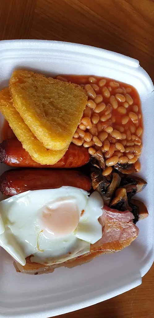 Leighton Jarvis_Lodge Cafe_Briton Ferry_review