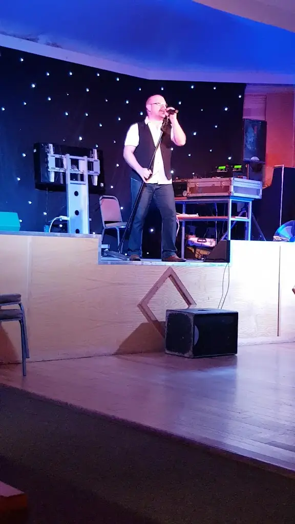 Briton Ferry Workingmen's Club_Briton Ferry_slider_image_2