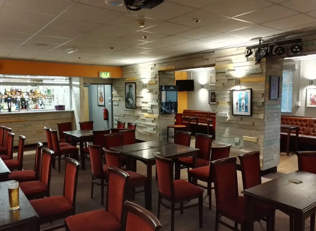 Briton Ferry Workingmen's Club_Briton Ferry_slider_image_3