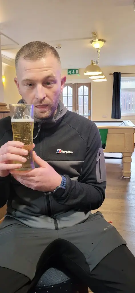 L C_Crown Inn_Caergwrle_review