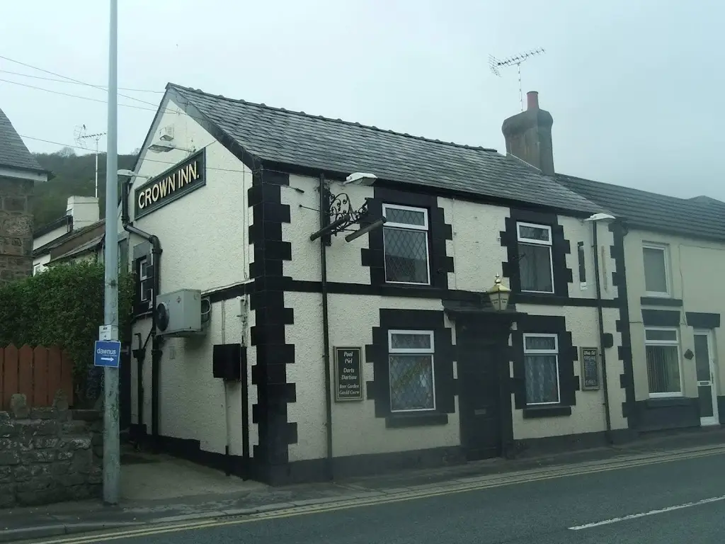 Crown Inn_Caergwrle_slider_image_1