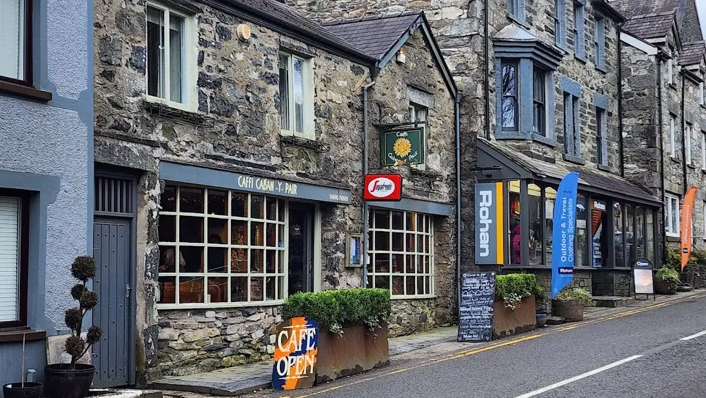 Caban-Y-Pair_Betws-y-Coed_slider_image_3