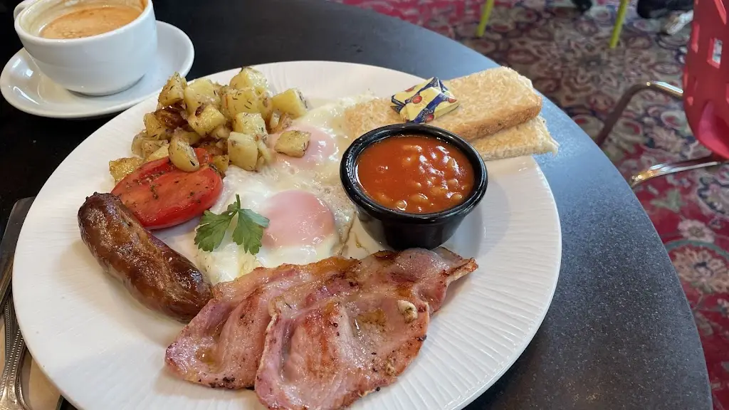 Leo Johns_The Alpine Coffee Shop_Betws-y-Coed_Bewertung