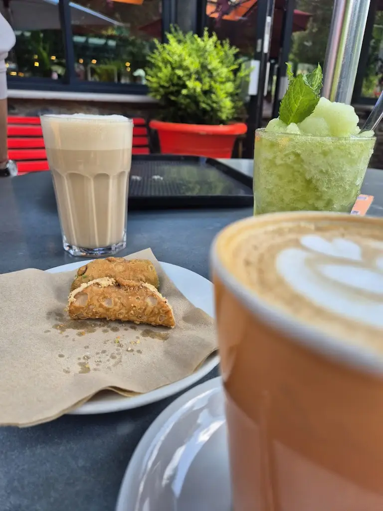 Krum Ivanov_The Alpine Coffee Shop_Betws-y-Coed_Bewertung