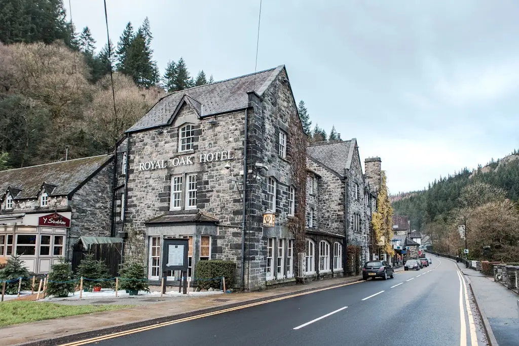 Royal Oak Hotel_Betws-y-Coed_slider_image_1