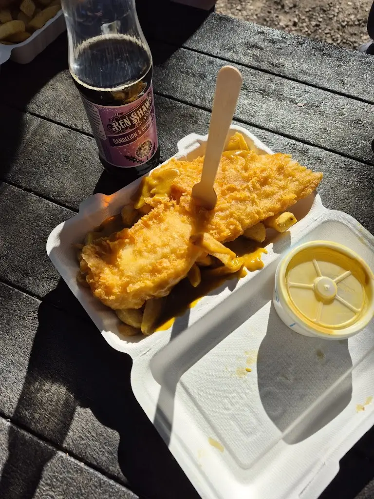 UK STONE Davies_Hen Siop Pont-Y-Pair_Betws-y-Coed_review