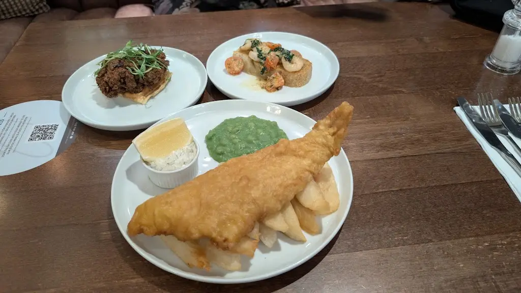 Hassan Zaheer_Bar1815 at the Waterloo Hotel_Betws-y-Coed_review