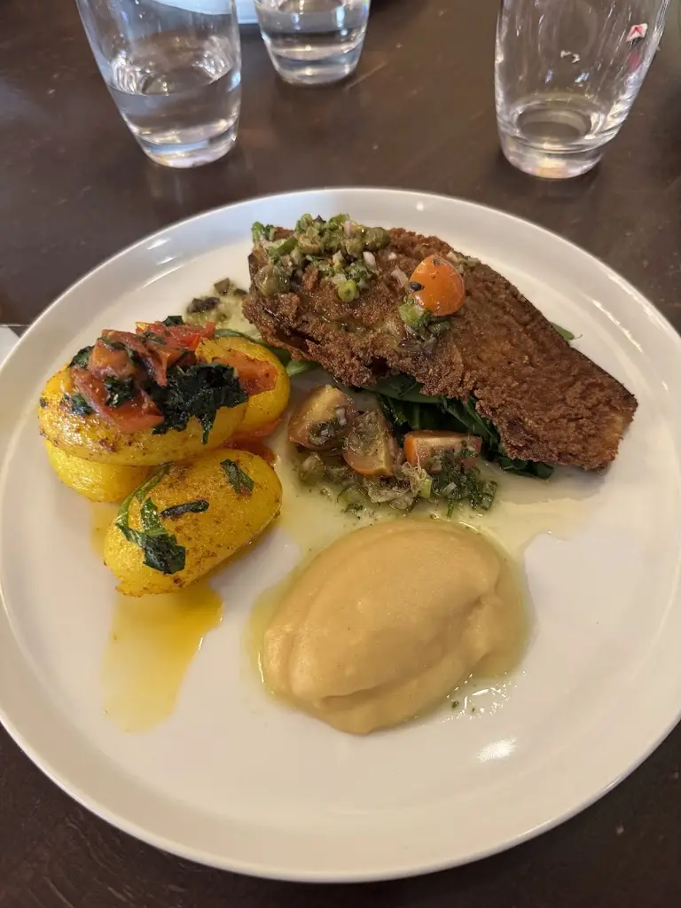 Dmitrii Zapevalov_Bar1815 at the Waterloo Hotel_Betws-y-Coed_review