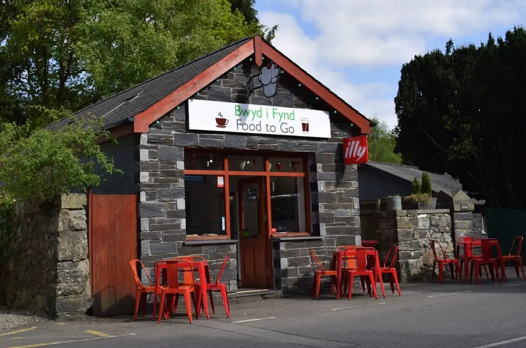 Bwyd i Fynd_Betws-y-Coed_slider_image_2
