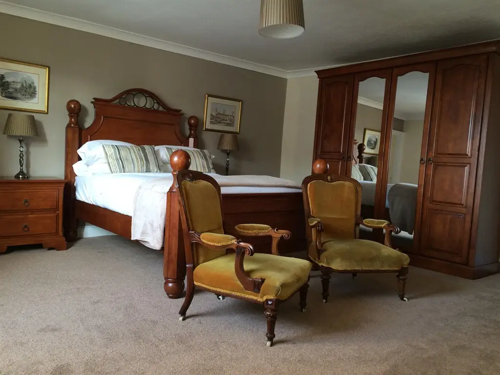 Stewart Wright_The Eagles Hotel_Betws-y-Coed_review