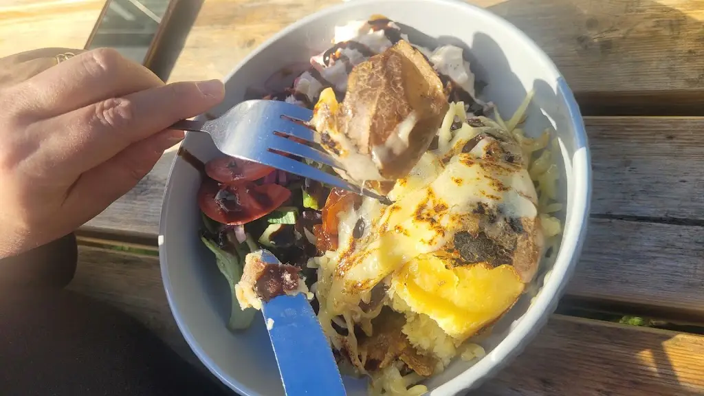 Mikey T_Caffi Banc Cemaes_Cemaes Bay_review