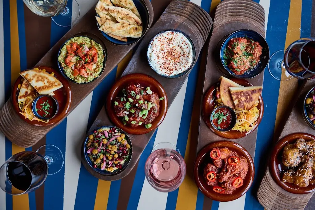 Cofio Lounge_Carmarthen_slider_image_3