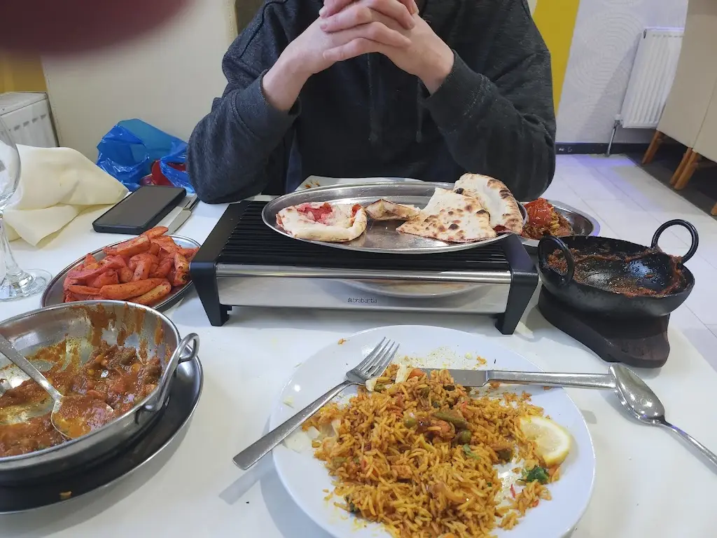 Kate White_Curry Lounge_Bilston_review