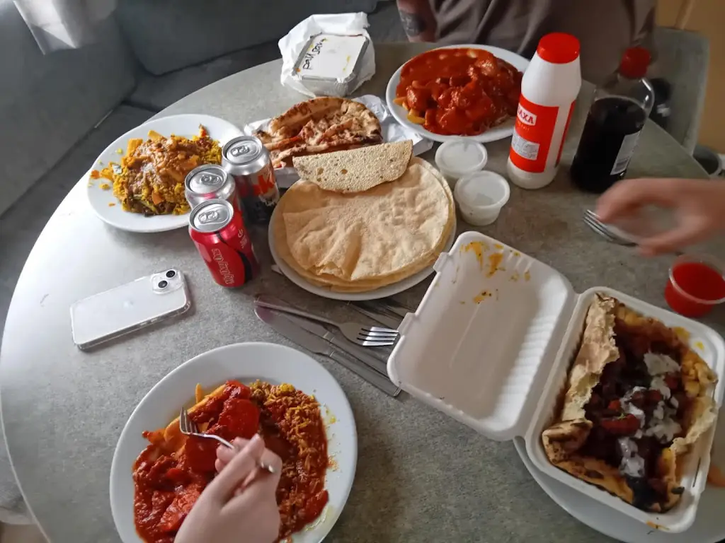 Cynon Jones_Belfoi_Carmarthen_review