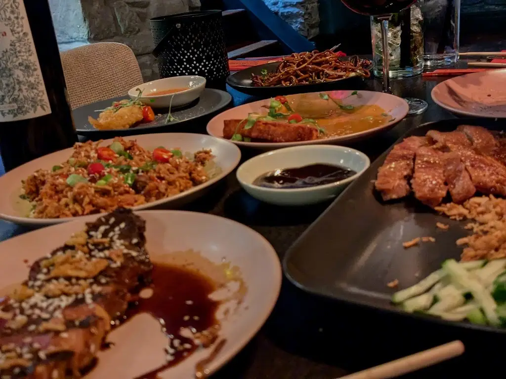 Shikaku Asian Fusion_Carmarthen_slider_image_2