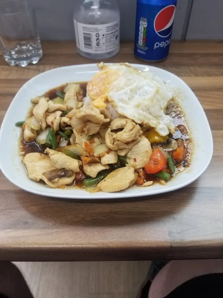 Menu_Pat’s Taste Of Thailand._Carmarthen_image_9