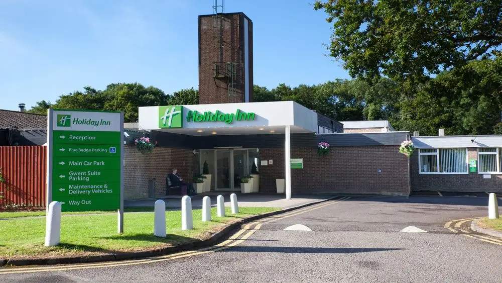 Holiday Inn Newport by IHG restaurant in Caerwent