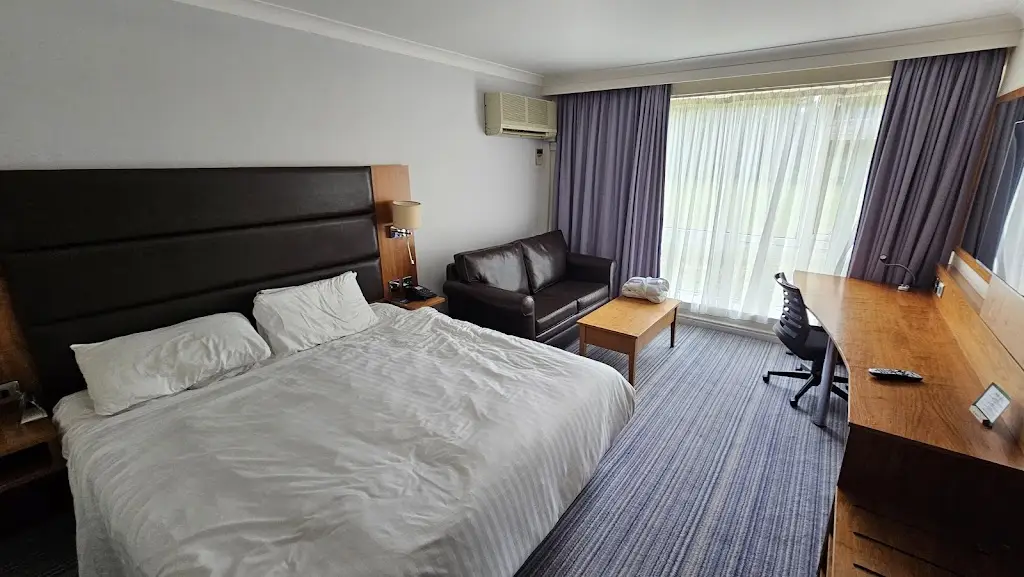 Holiday Inn Newport by IHG_Caerwent_slider_image_2