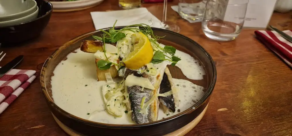 George Reed_The Woodlands Tavern_Caerwent_review