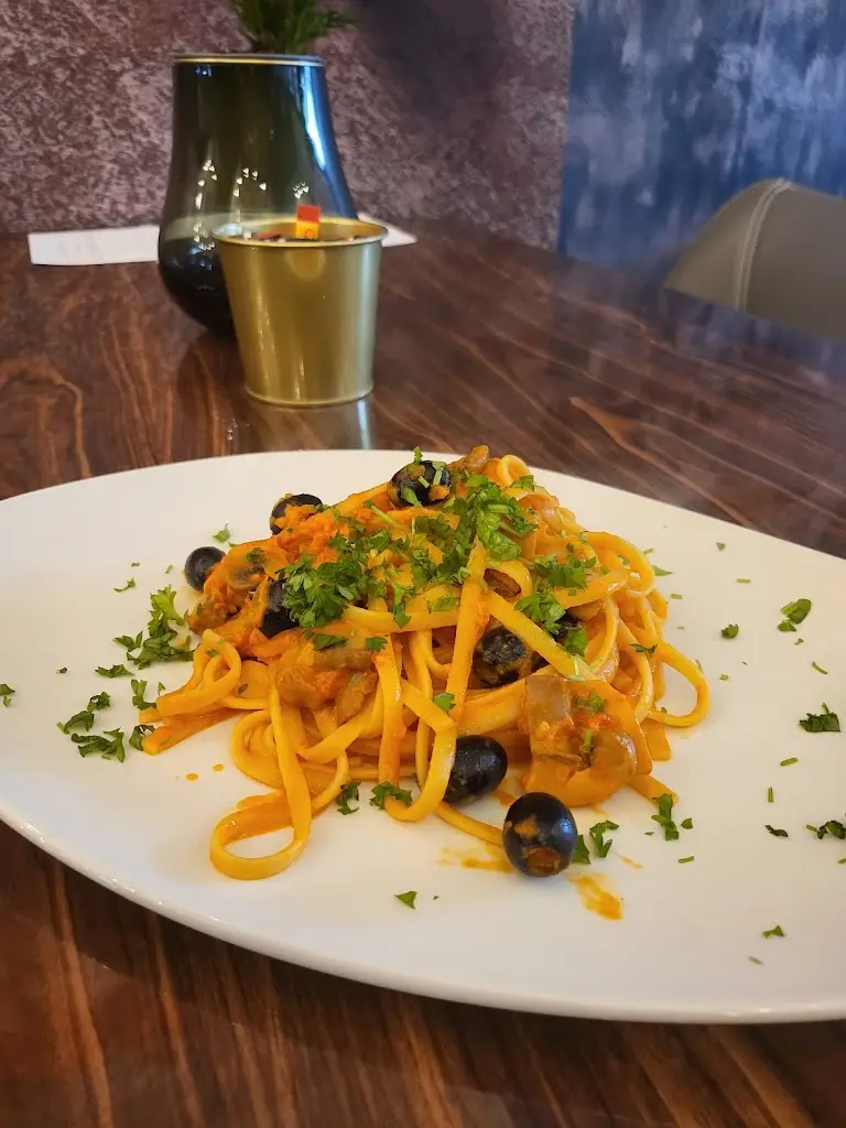 Full Board Restaurant_Caerwent_slider_image_2