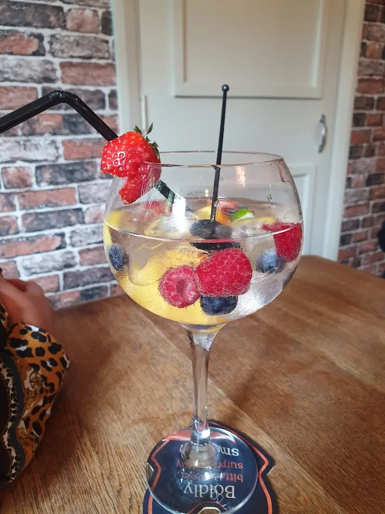 Menu_The Castle Inn Caldicot_Caerwent_image_7