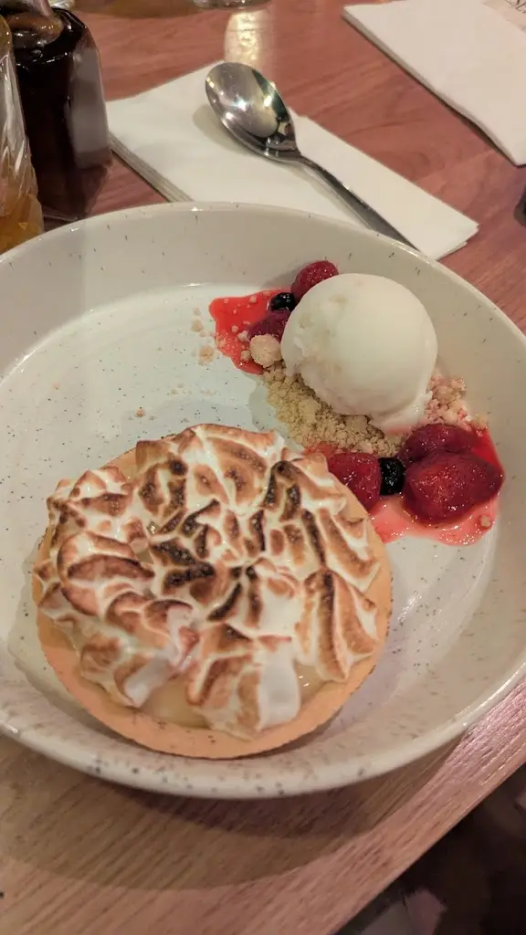 paul turner_The Tredegar Arms Shirenewton. Restaurant With Rooms _Caerwent_review