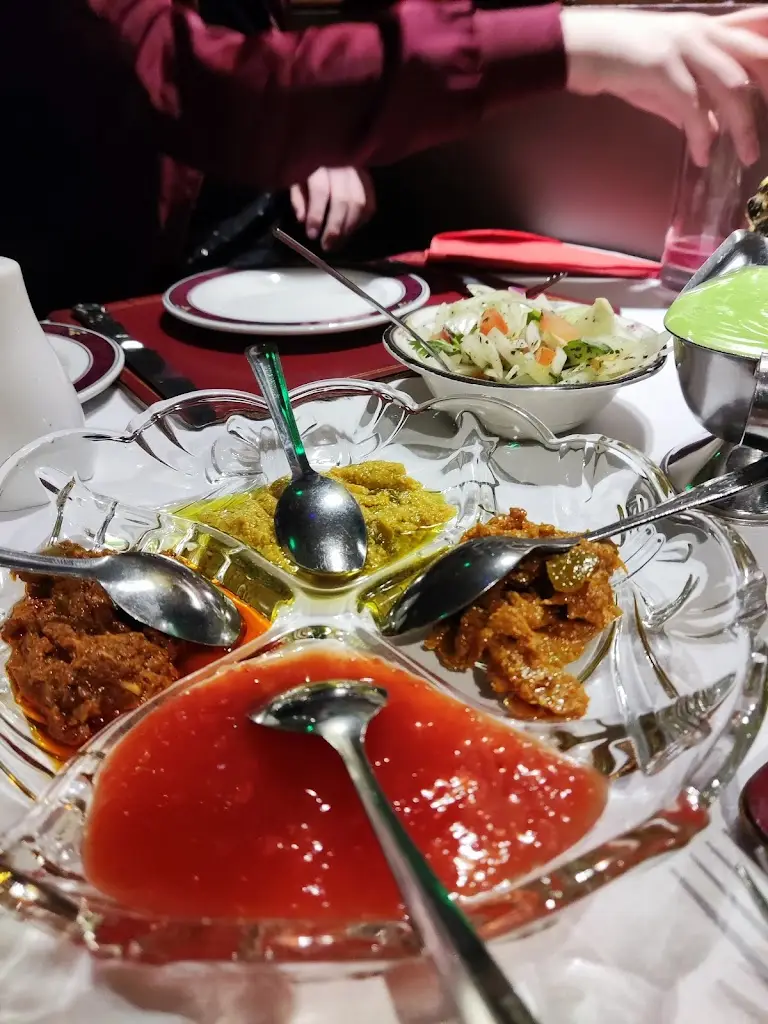 iain evans_Knight of Bengal Restaurant_Caldicot_review