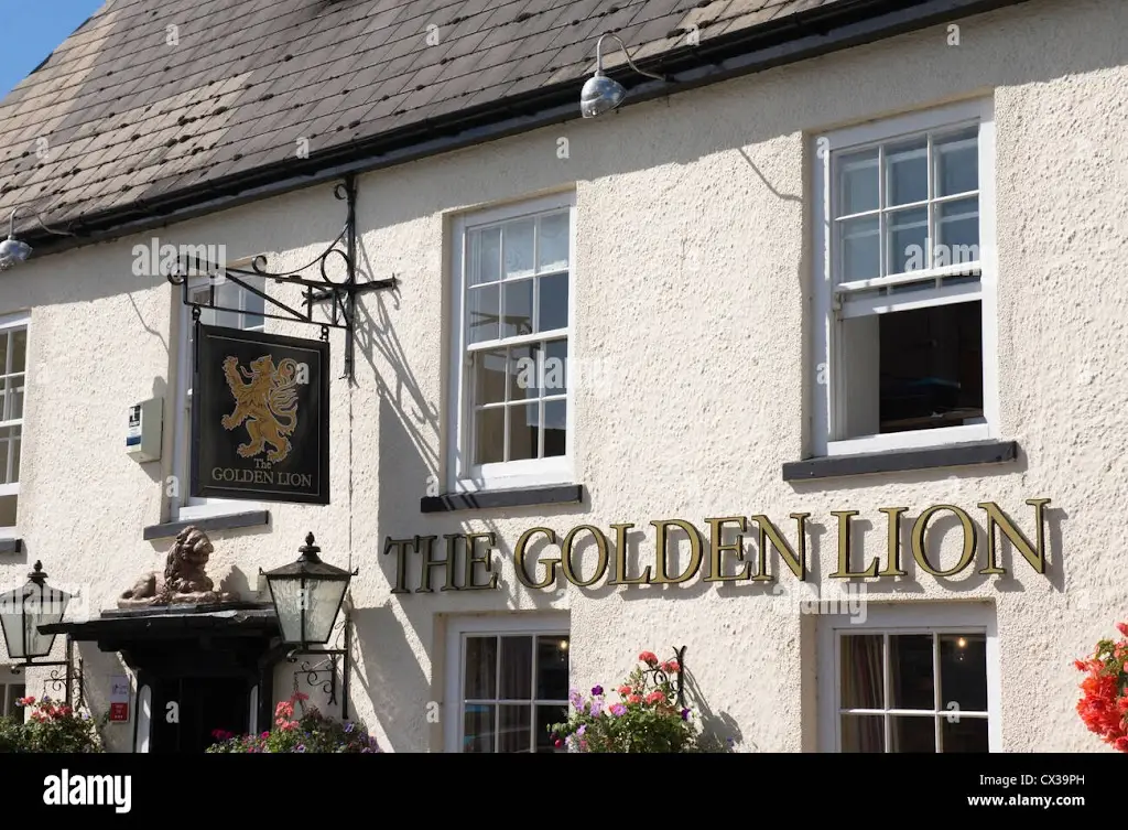 The Golden Lion_Caldicot_slider_image_3