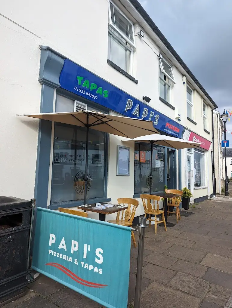 Papi's Pizzeria & Tapas_Caldicot_slider_image_1