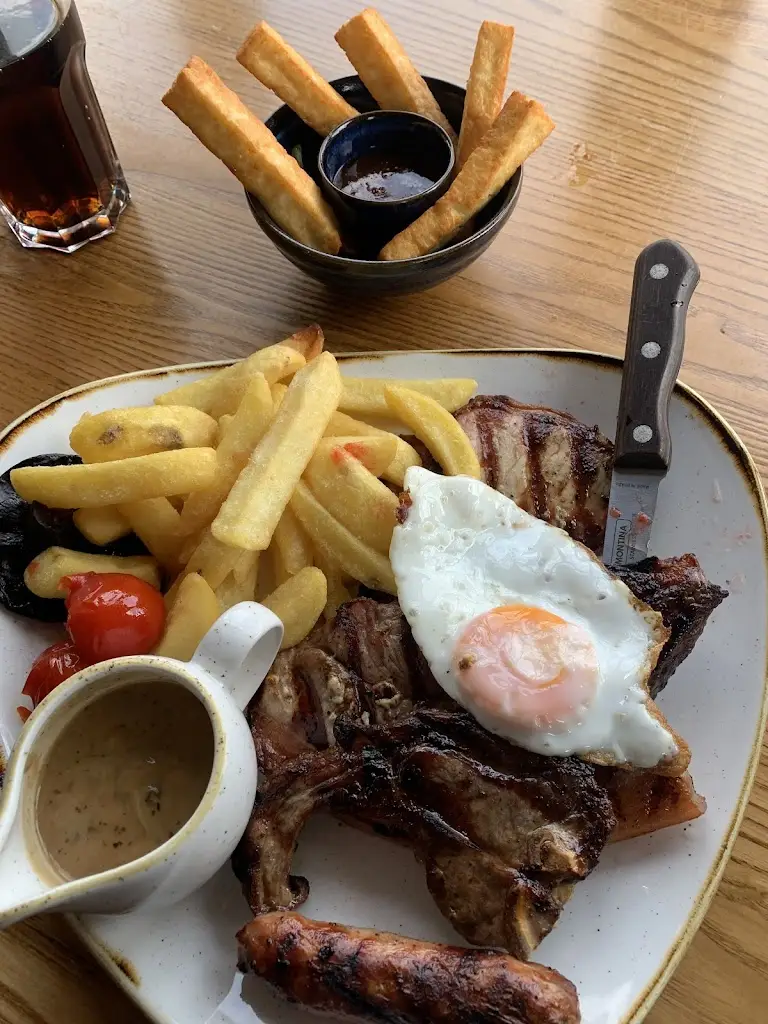 Menu_Poachers_Chirk_image_8