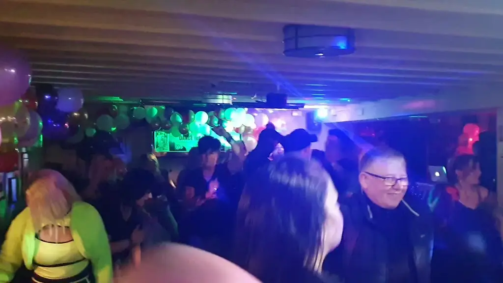 Becky williams_Stanton House Inn_Chirk_review