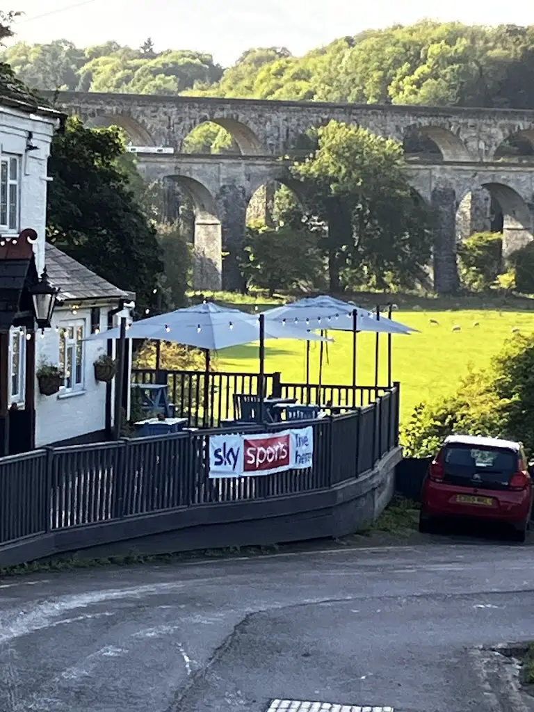 Darren Williams_The Bridge Inn_Chirk_review