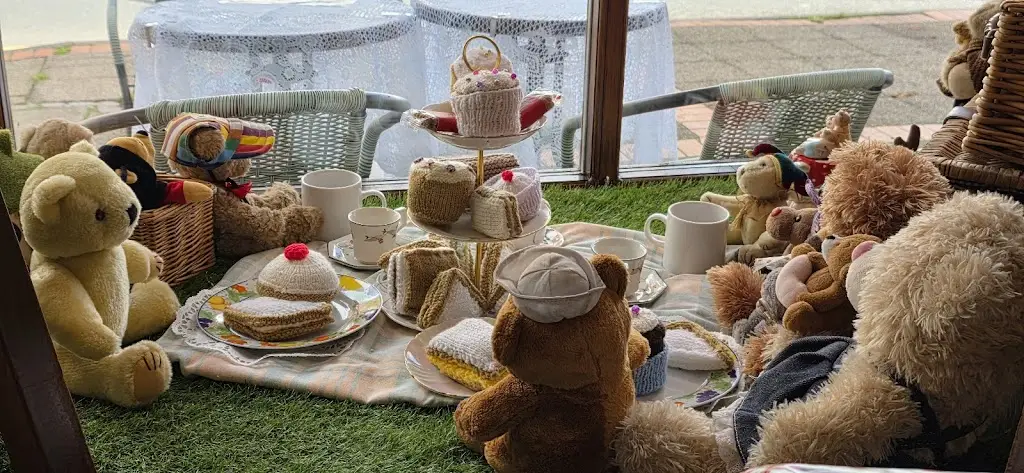 Stephen Molson_Teddy Bears Tearoom_Chirk_review