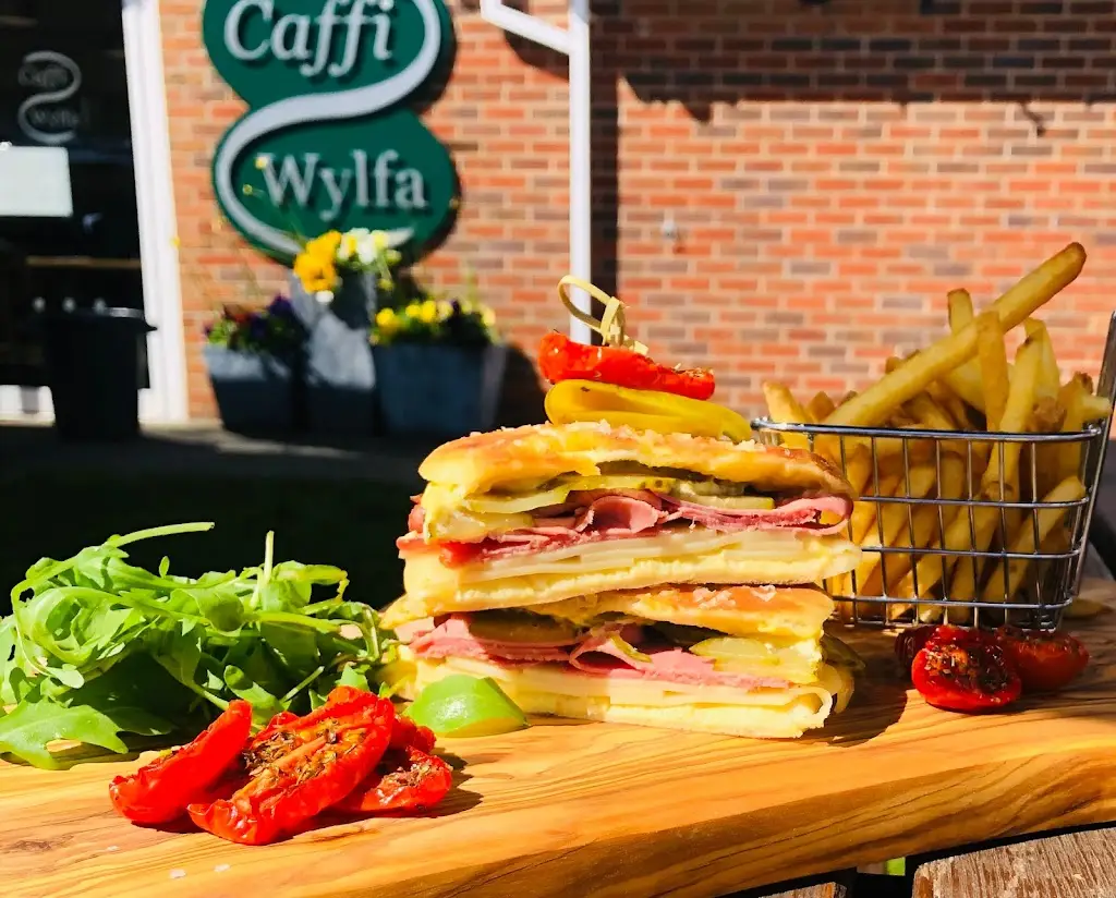 Caffi Wylfa_Chirk_slider_image_2