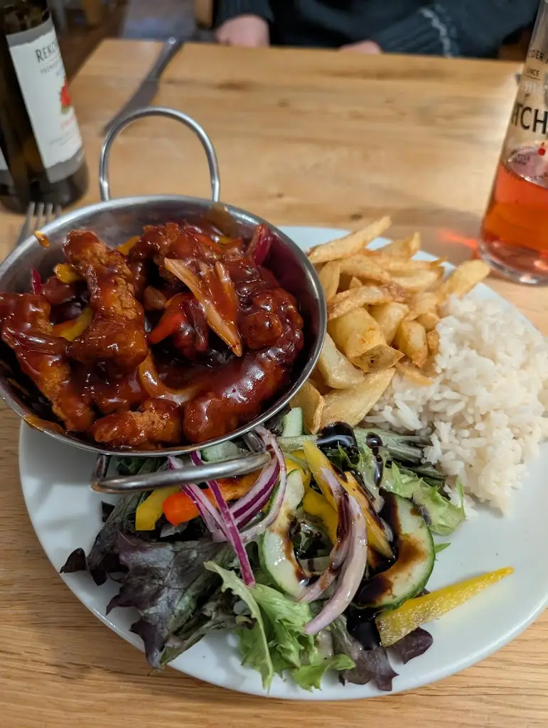 Paul Curran_The Sun Trevor bar, restaurant and holiday cottages_Chirk_reseña