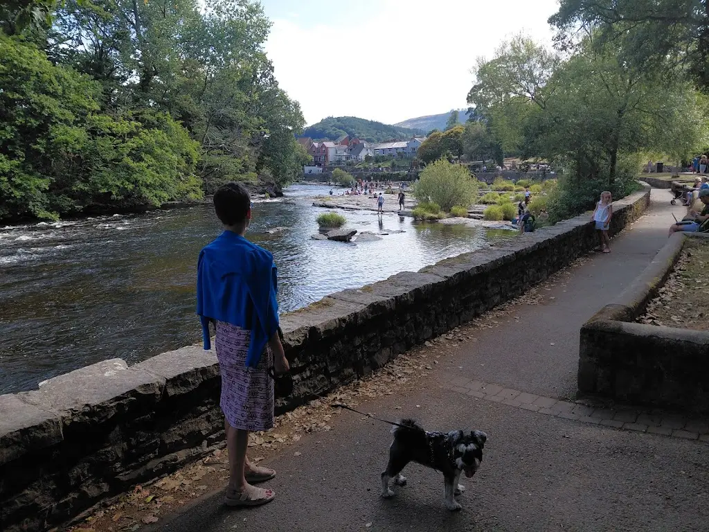 Jules Gardner_The Corn Mill_Chirk_review