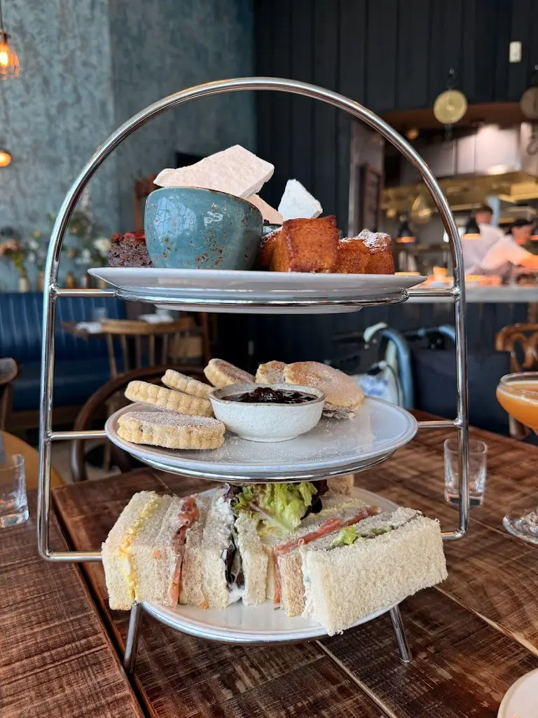 Warren Fox_Bryn Williams Porth Eirias_Colwyn Bay_review