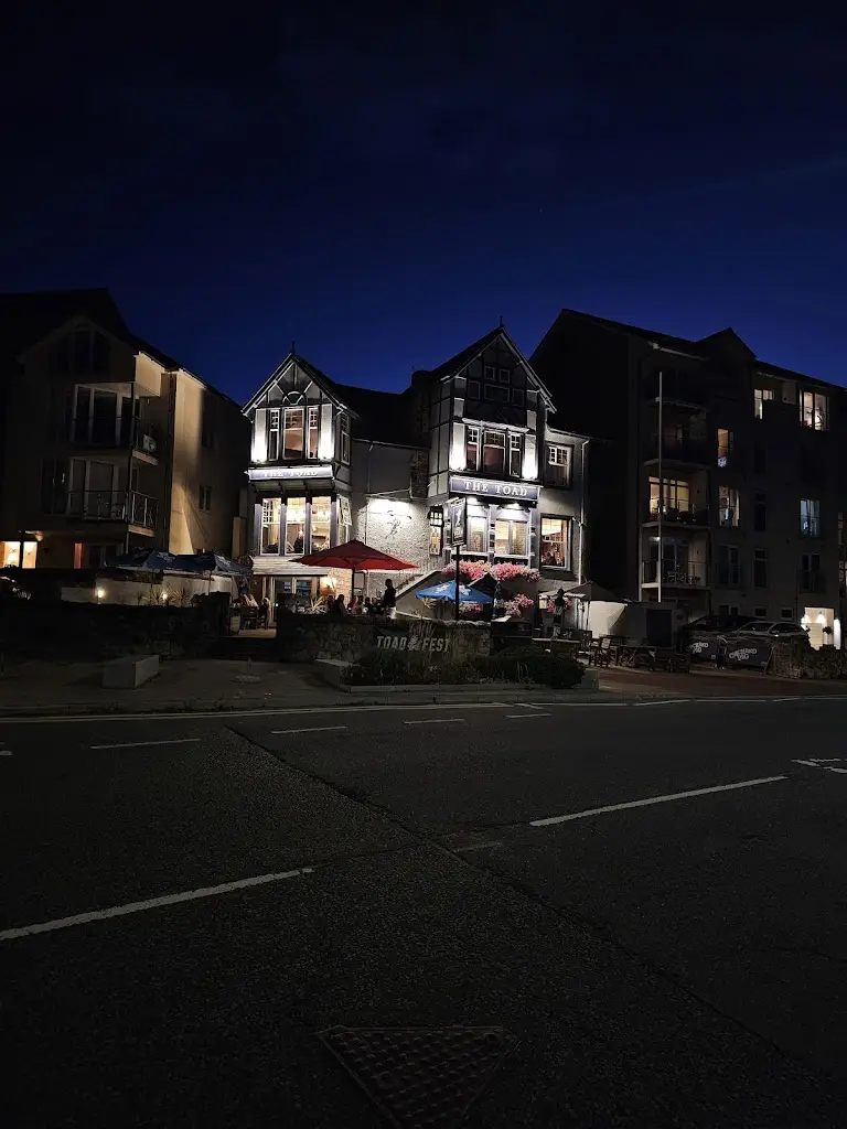 Neel Khant_The Toad_Colwyn Bay_review