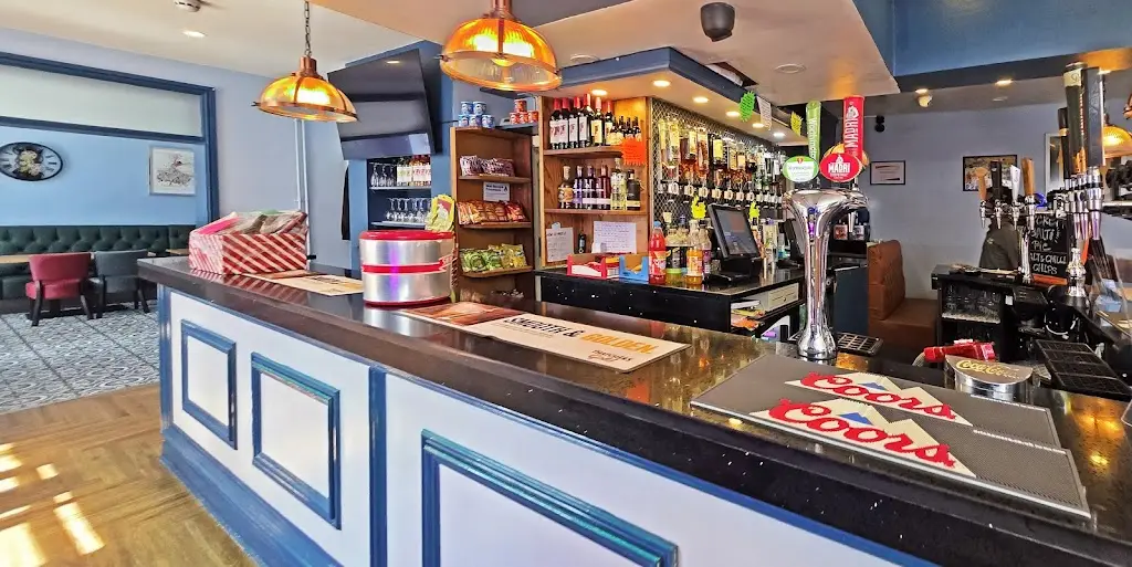 The Old Bush_Bilston_slider_image_1