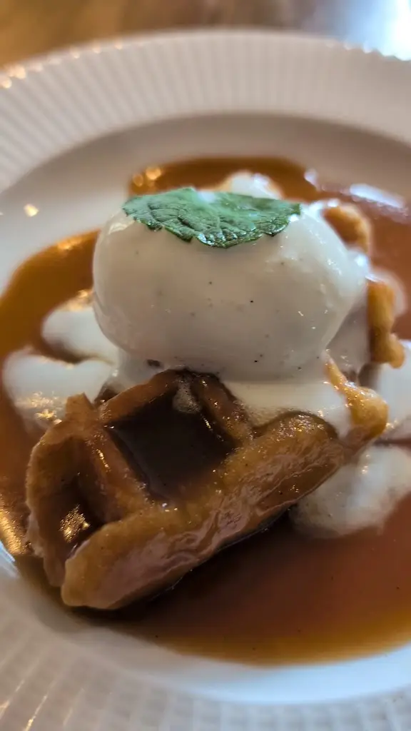 Pen-y-Bryn_Colwyn Bay_slider_image_2