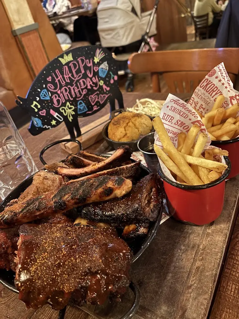 Beth Lynam_Hickory's - Rhos-on-Sea_Colwyn Bay_review