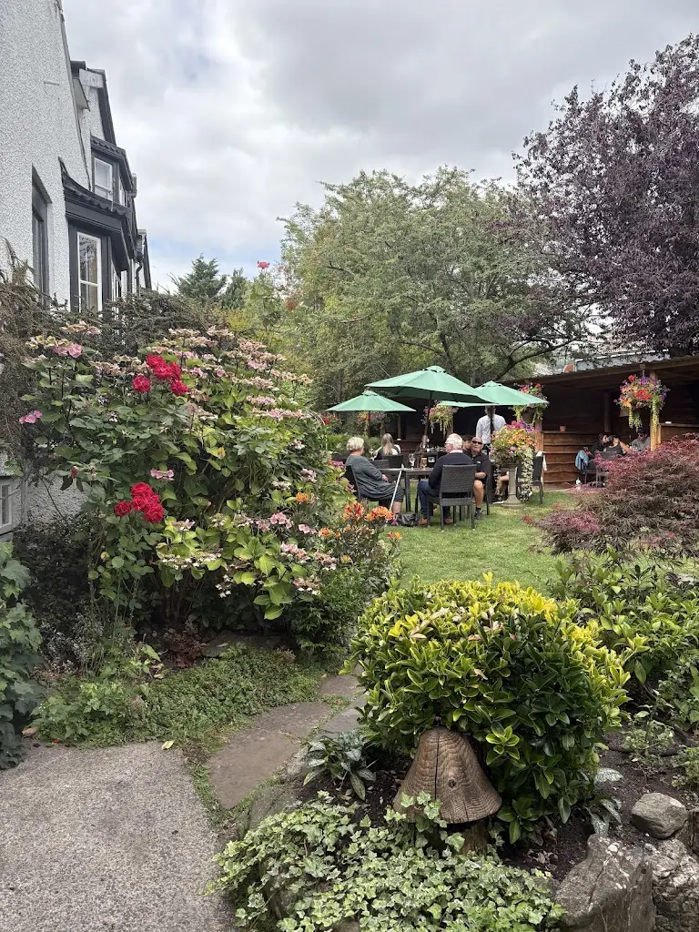Charlotte McDonnell_The Bear Hotel, Crickhowell_Crickhowell_review
