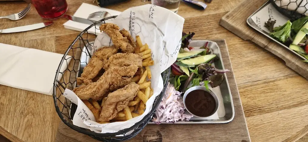 andycush1_Dylan's Criccieth_Criccieth_review