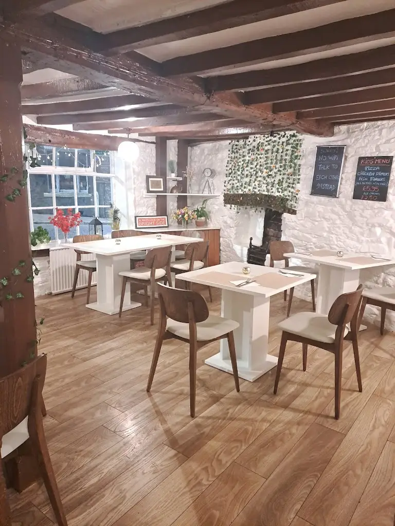 Feast Builth_Builth Wells_slider_image_1