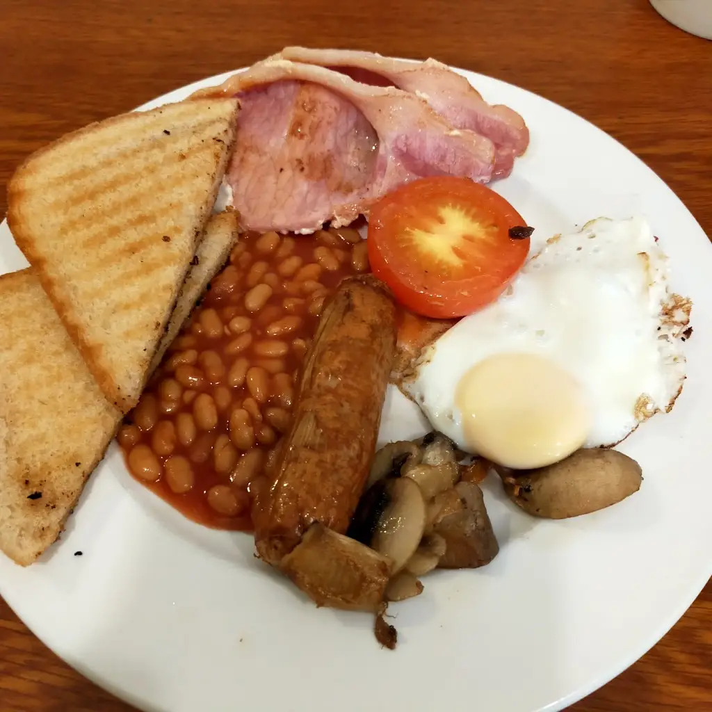 Mandi Dunlop Ferraro_The Strand Cafe_Builth Wells_review