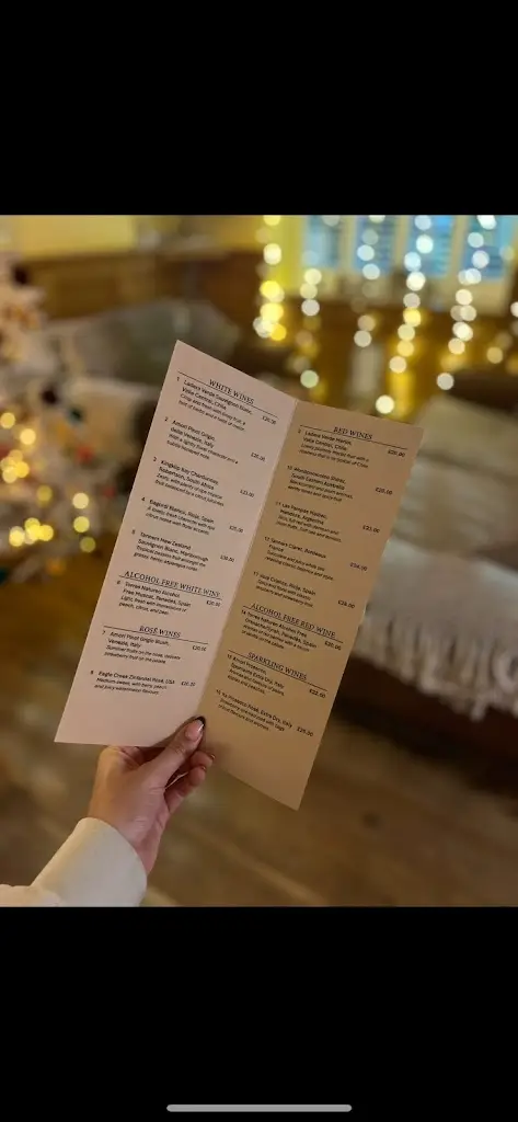 Menu_Greyhound Hotel_Builth Wells_image_1