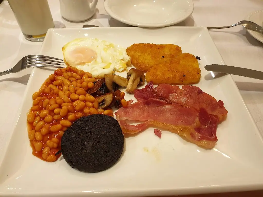 Menu_Greyhound Hotel_Builth Wells_image_5