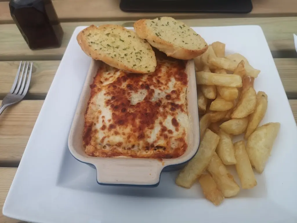 Menu_Greyhound Hotel_Builth Wells_image_6