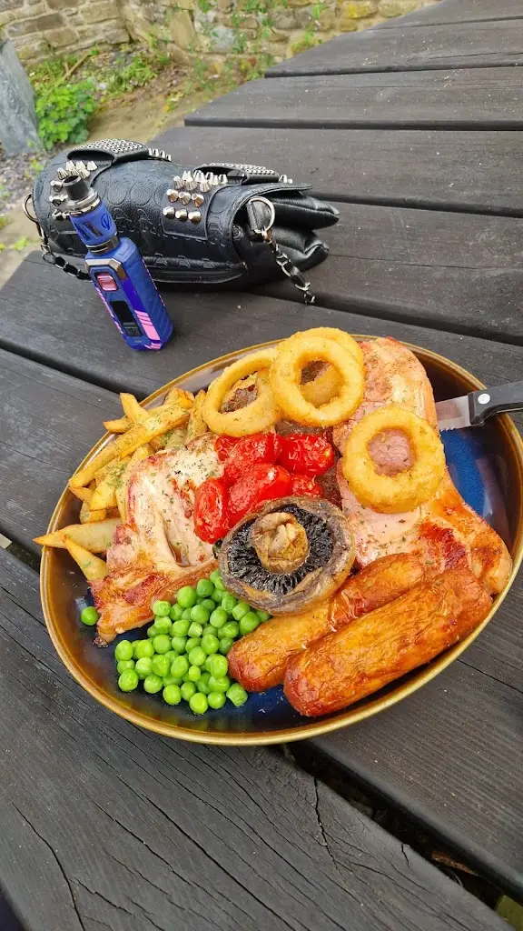 Menu_The Prince Llewelyn Inn_Builth Wells_image_7