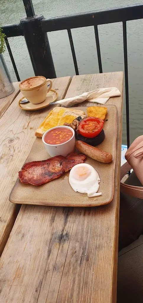 Menu_Lakeside Cafe and Catering_Builth Wells_image_6